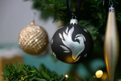 Weihnachtskugeln Phoenix – handbemalt 1 Stück